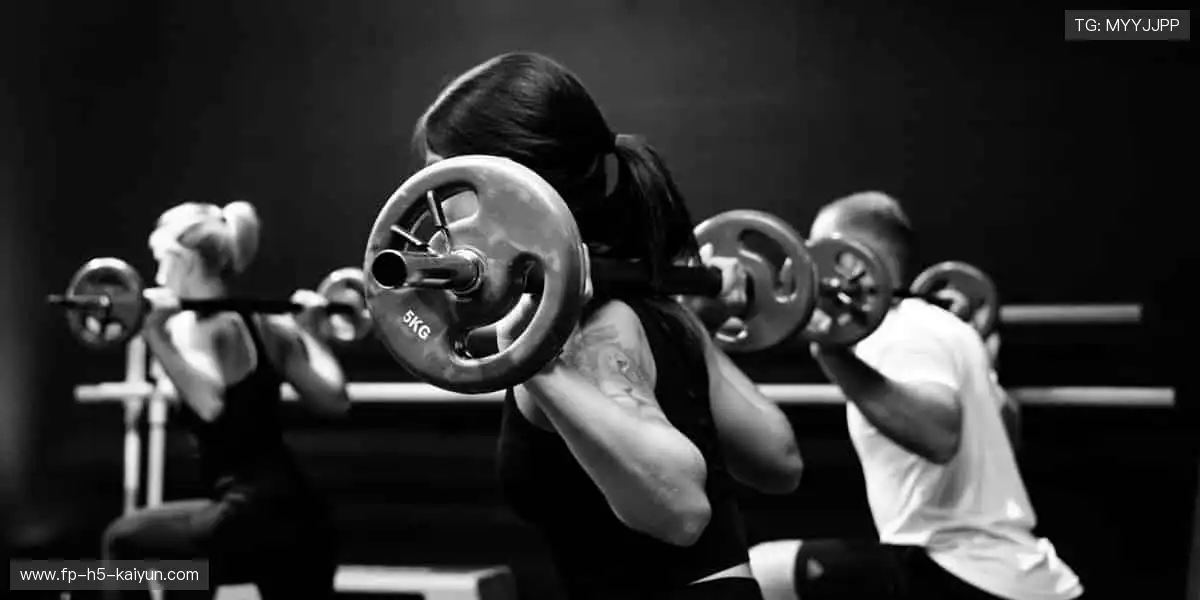 👕球迷专属，个性定制！每一件周边，都是热爱的勋章🎁